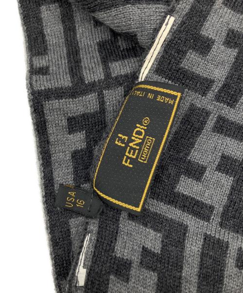 FENDI（フェンディ）FENDI (フェンディ) マフラー ブラック×グレー サイズ:50 USA16の古着・服飾アイテム