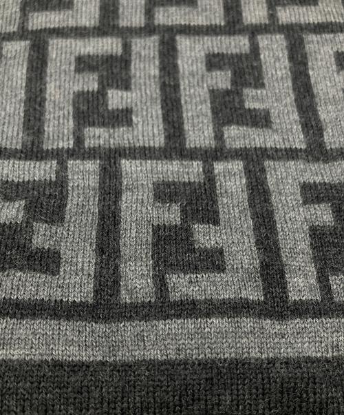 FENDI（フェンディ）FENDI (フェンディ) マフラー ブラック×グレー サイズ:50 USA16の古着・服飾アイテム