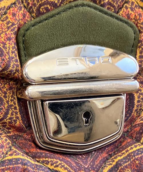 ETRO（エトロ）ETRO (エトロ) ショルダーバッグ カーキの古着・服飾アイテム