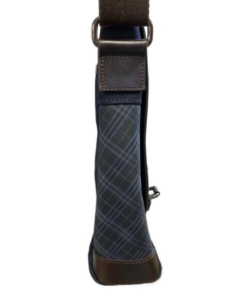 BURBERRY BLACK LABEL（バーバリーブラックレーベル）BURBERRY BLACK LABEL (バーバリーブラックレーベル) クロスボディメッセンジャーバッグ ネイビーの古着・服飾アイテム