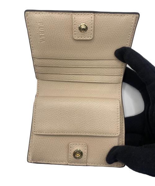 FURLA（フルラ）FURLA (フルラ) 2つ折り財布 イエローの古着・服飾アイテム