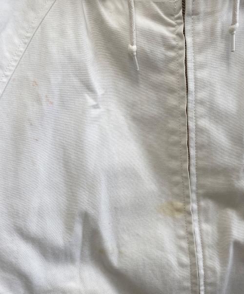 PALACE（パレス）PALACE (パレス) フーデッドジャケット ホワイト サイズ:Mの古着・服飾アイテム
