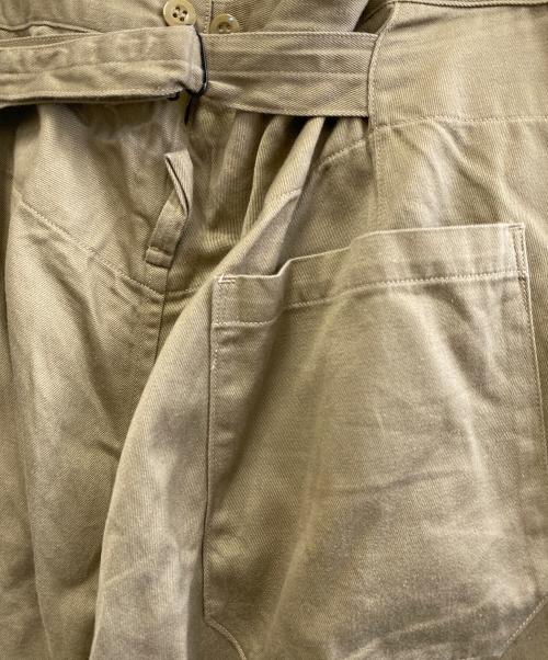 COMOLI（コモリ）COMOLI (コモリ) コットンチノオーバーパンツ カーキ サイズ:2の古着・服飾アイテム