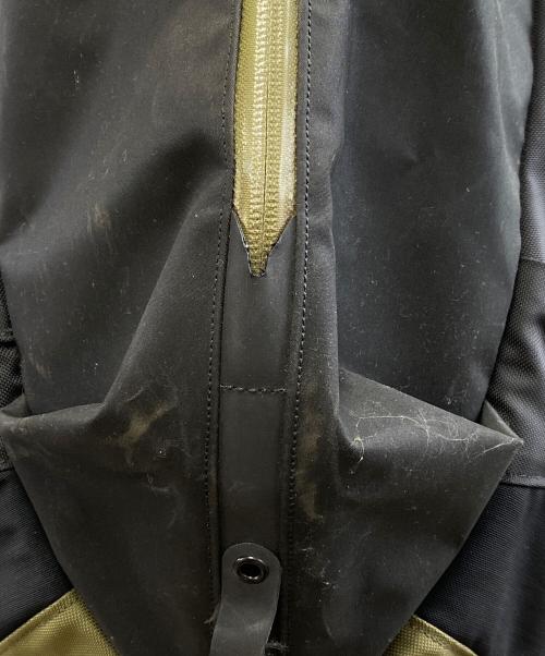ARC'TERYX（アークテリクス）ARC'TERYX (アークテリクス) リュック ブラック×グリーンの古着・服飾アイテム