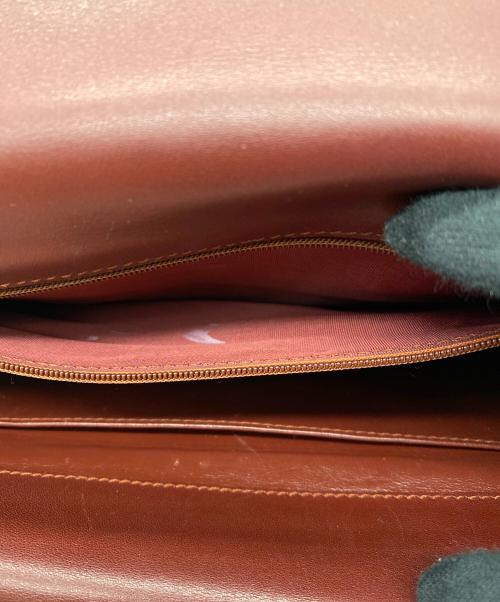 must de cartier（マストドゥカルティエ）must de cartier (マストドゥカルティエ) レザーフラップショルダーバッグ ワインレッドの古着・服飾アイテム