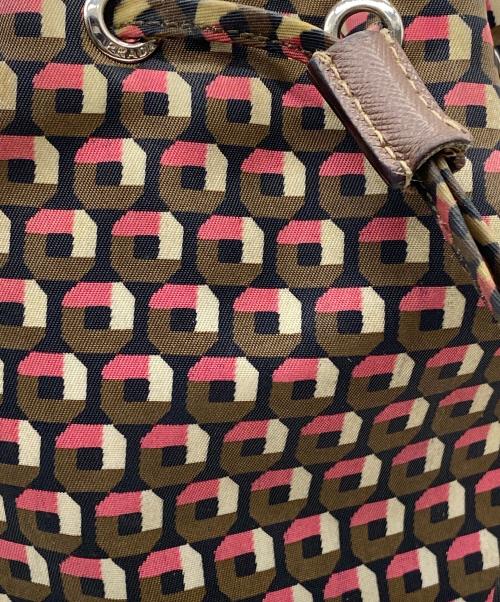 PRADA（プラダ）PRADA (プラダ) ナイロン巾着ポーチの古着・服飾アイテム