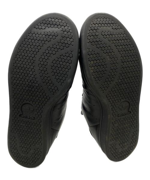 adidas（アディダス）adidas (アディダス) スニーカー ブラック サイズ:28.5の古着・服飾アイテム