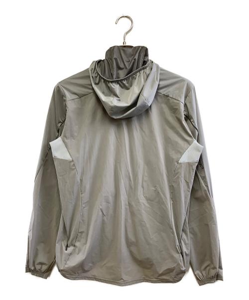 finetrack（ファイントラック）finetrack (ファイントラック) スカイトレイルフーディ グレー サイズ:Mの古着・服飾アイテム