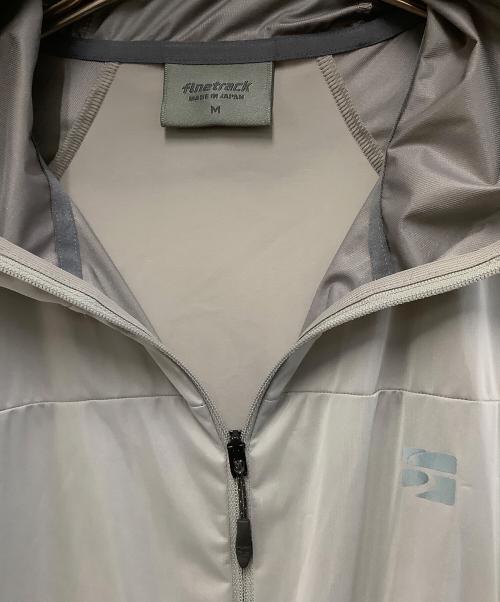 finetrack（ファイントラック）finetrack (ファイントラック) スカイトレイルフーディ グレー サイズ:Mの古着・服飾アイテム