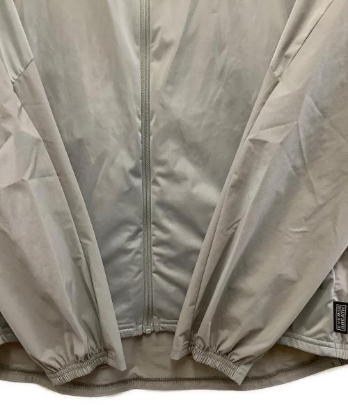 finetrack（ファイントラック）finetrack (ファイントラック) スカイトレイルフーディ グレー サイズ:Mの古着・服飾アイテム