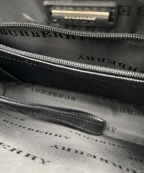 BURBERRY（バーバリー）BURBERRY (バーバリー) セカンドバッグ ブラックの古着・服飾アイテム