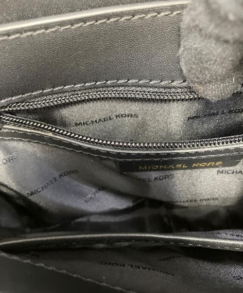 MICHAEL KORS（マイケルコース）MICHAEL KORS (マイケルコース) ショルダーバッグ ブラックの古着・服飾アイテム