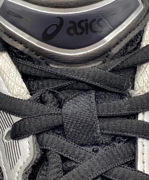 asics（アシックス）asics (アシックス) atmos (アトモス) スニーカー ブラック×グレー サイズ:28の古着・服飾アイテム