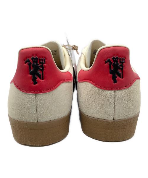 adidas（アディダス）adidas (アディダス) スニーカー ベージュ×レッド サイズ:23.5 未使用品の古着・服飾アイテム