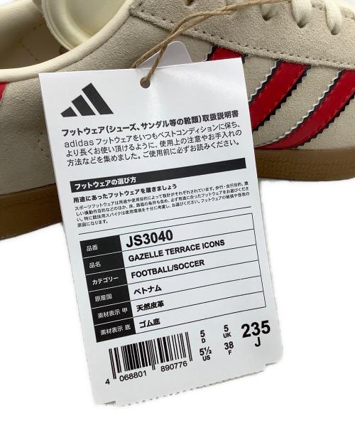 adidas（アディダス）adidas (アディダス) スニーカー ベージュ×レッド サイズ:23.5 未使用品の古着・服飾アイテム