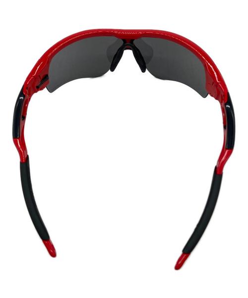 OAKLEY（オークリー）OAKLEY (オークリー) サングラス レッド×ブラックの古着・服飾アイテム