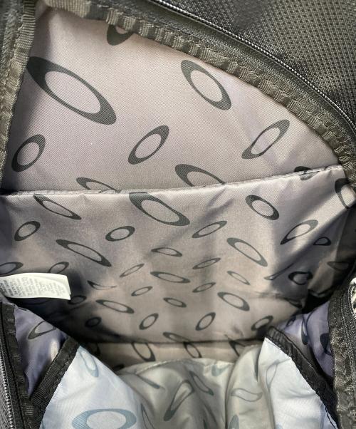 OAKLEY（オークリー）OAKLEY (オークリー) リュック ブラックの古着・服飾アイテム
