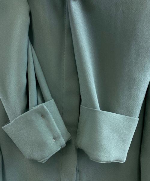 theory luxe（セオリーリュクス）theory luxe (セオリーリュクス) 長袖ブラウス オリーブ サイズ:38の古着・服飾アイテム