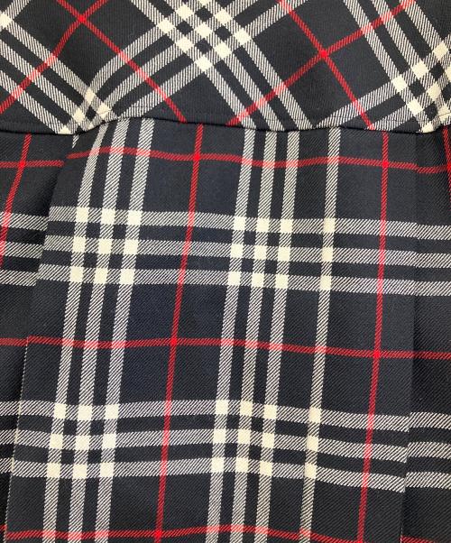 BURBERRY BLUE LABEL（バーバリー ブルー レーベル）BURBERRY BLUE LABEL (バーバリー ブルー レーベル) ミニスカート レッド×ブラック サイズ:36の古着・服飾アイテム