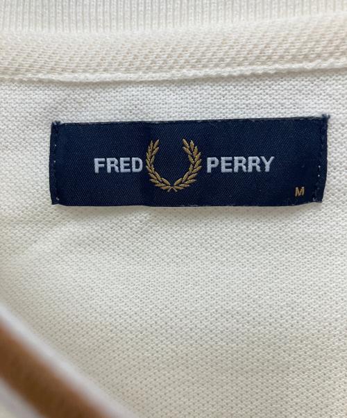FRED PERRY（フレッドペリー）FRED PERRY (フレッドペリー) JOURNAL STANDARD別注 (ジャーナルスタンダード) 長袖カットソー ベージュ サイズ:Mの古着・服飾アイテム