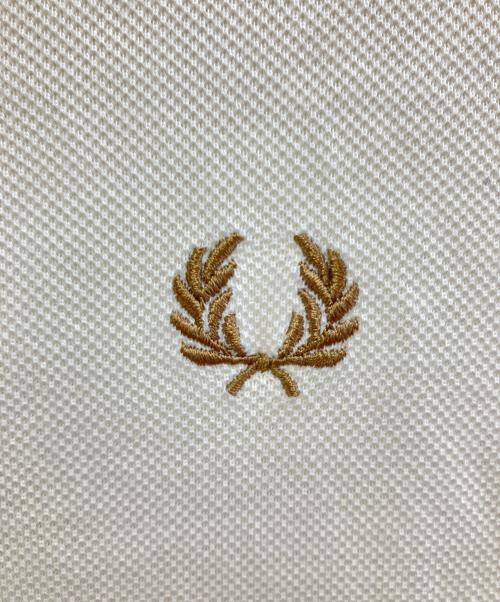 FRED PERRY（フレッドペリー）FRED PERRY (フレッドペリー) JOURNAL STANDARD別注 (ジャーナルスタンダード) 長袖カットソー ベージュ サイズ:Mの古着・服飾アイテム