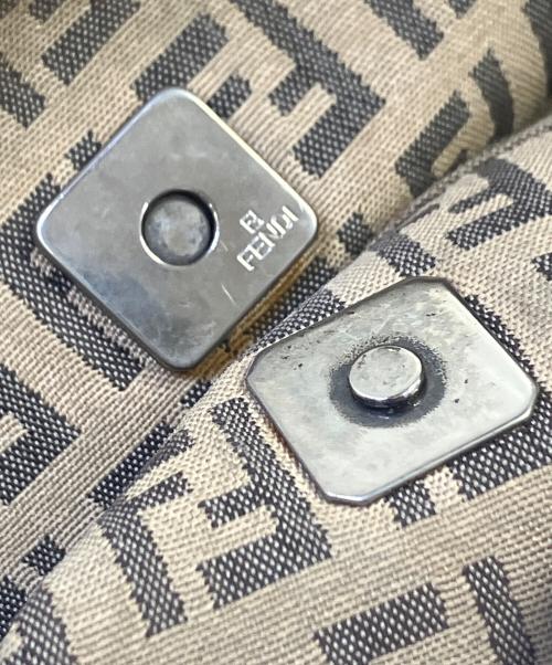 FENDI（フェンディ）FENDI (フェンディ) ショルダーバッグの古着・服飾アイテム