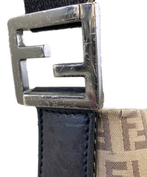 FENDI（フェンディ）FENDI (フェンディ) ショルダーバッグの古着・服飾アイテム
