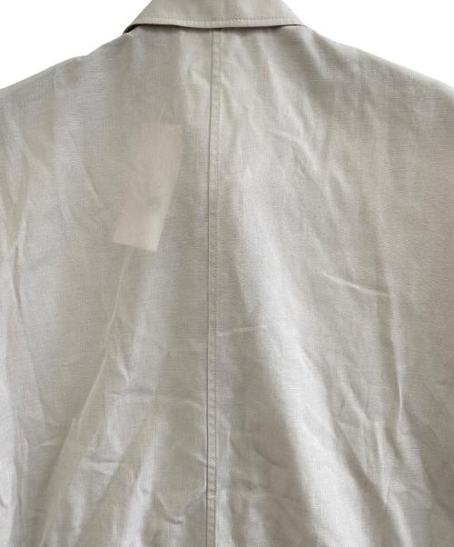 23区（ニジュウサンク）23区 (ニジュウサンク) 半袖シャツ ベージュ サイズ:38 未使用品の古着・服飾アイテム