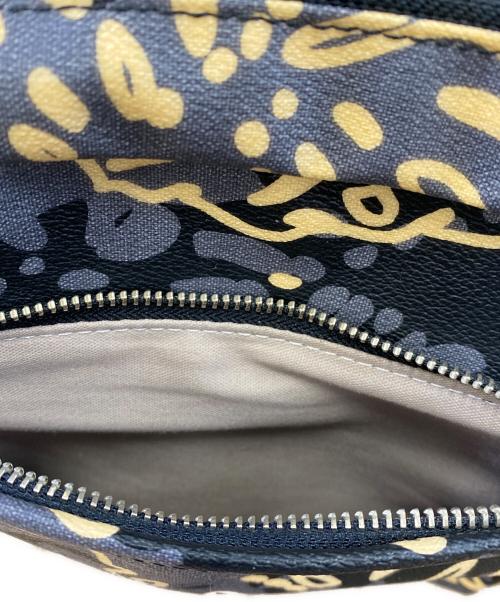 Vivienne Westwood（ヴィヴィアンウエストウッド）Vivienne Westwood (ヴィヴィアンウエストウッド) ショルダーバッグ ブラック×ベージュの古着・服飾アイテム
