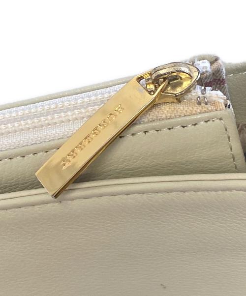 BURBERRY（バーバリー）BURBERRY (バーバリー) ワンショルダーバッグ ベージュの古着・服飾アイテム