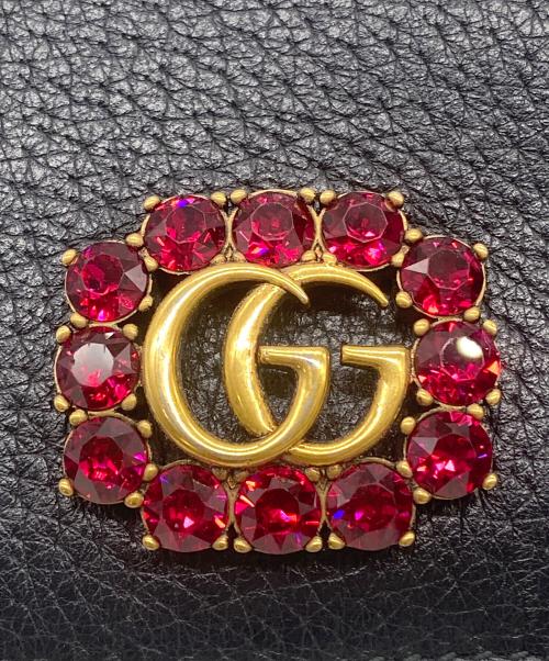 GUCCI（グッチ）GUCCI (グッチ) ラインクリスタルコンパクトウォレット ブラックの古着・服飾アイテム