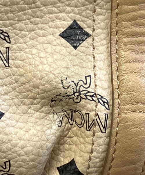 MCM（エムシーエム）MCM (エムシーエム) ショルダーバッグ アイボリーの古着・服飾アイテム