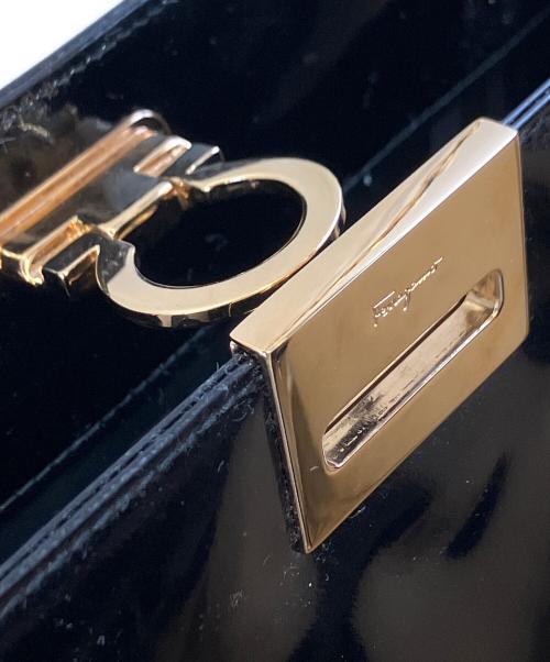 Salvatore Ferragamo（サルヴァトーレ フェラガモ）Salvatore Ferragamo (サルヴァトーレ フェラガモ) チェーンショルダーバッグ ブラックの古着・服飾アイテム