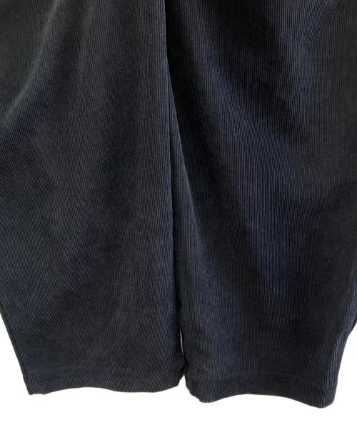 GRAMICCI（グラミチ）GRAMICCI (グラミチ) WHITE MOUNTAINEERING (ホワイトマウンテ二アニング) Corduroy Wide Tapered Pants ブラック サイズ:1の古着・服飾アイテム