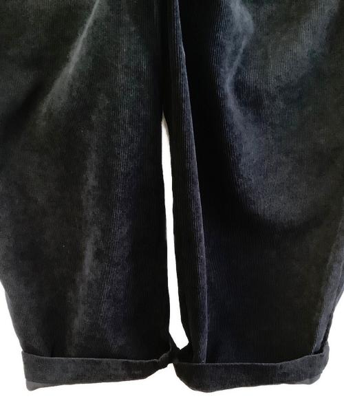 GRAMICCI（グラミチ）GRAMICCI (グラミチ) WHITE MOUNTAINEERING (ホワイトマウンテ二アニング) Corduroy Wide Tapered Pants ブラック サイズ:1の古着・服飾アイテム