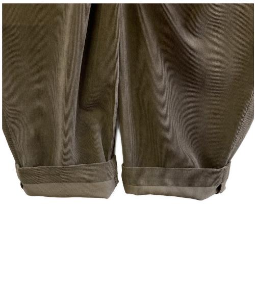 GRAMICCI（グラミチ）GRAMICCI (グラミチ) WHITE MOUNTAINEERING (ホワイトマウンテ二アニング) Corduroy Wide Tapered Pants カーキ サイズ:1の古着・服飾アイテム