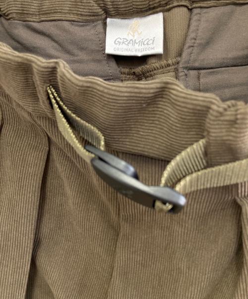 GRAMICCI（グラミチ）GRAMICCI (グラミチ) WHITE MOUNTAINEERING (ホワイトマウンテ二アニング) Corduroy Wide Tapered Pants カーキ サイズ:1の古着・服飾アイテム