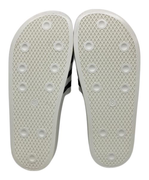 adidas（アディダス）adidas (アディダス) FEAR OF GOD (フィア・オブ・ゴッド) サンダル ホワイト サイズ:26.5 未使用品の古着・服飾アイテム