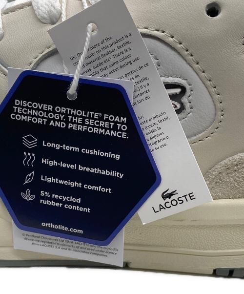 LACOSTE（ラコステ）LACOSTE (ラコステ) スニーカー ホワイト×グレー サイズ:UK7.5 未使用品の古着・服飾アイテム