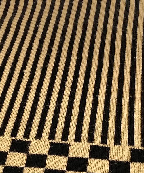 FENDI（フェンディ）FENDI (フェンディ) マフラー ベージュ×ブラックの古着・服飾アイテム