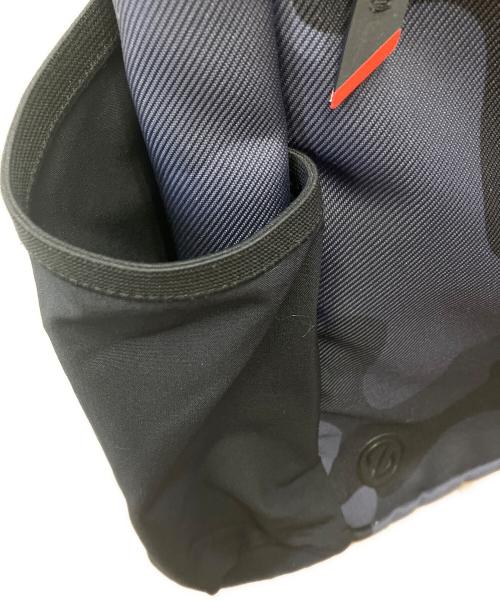 COLE HAAN（コールハーン）COLE HAAN (コールハーン) ゼログランドスリングバッグ グレーの古着・服飾アイテム