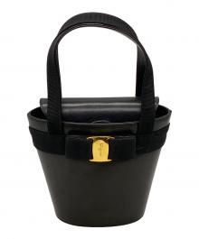 Salvatore Ferragamo（サルヴァトーレ フェラガモ）の古着「ハンドバッグ」｜ブラック