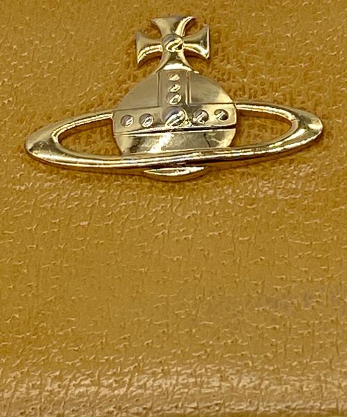 Vivienne Westwood（ヴィヴィアンウエストウッド）Vivienne Westwood (ヴィヴィアンウエストウッド) 長財布 ベージュの古着・服飾アイテム