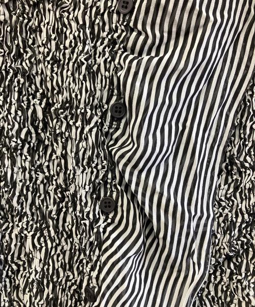 ISSEY MIYAKE FETE（イッセイミヤケフェット）ISSEY MIYAKE FETE (イッセイミヤケフェット) 薄手カーディガン ブラック サイズ:02の古着・服飾アイテム