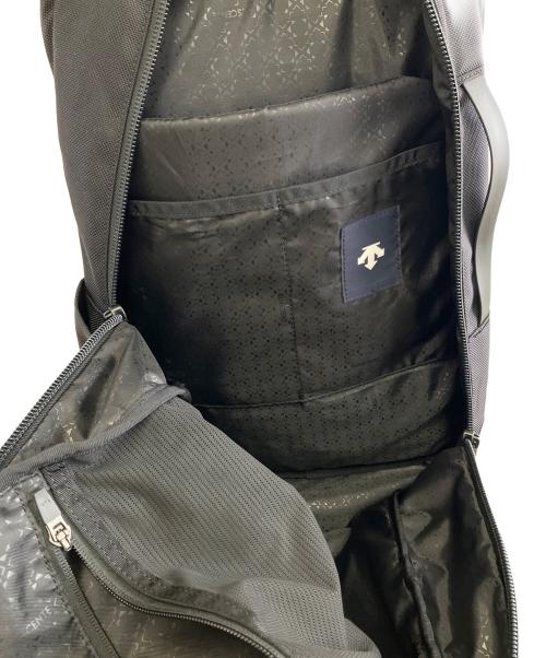 DESCENTE（デサント）DESCENTE (デサント) リュック ブラックの古着・服飾アイテム