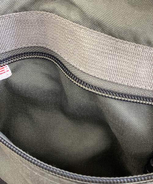 BRIEFING（ブリーフィング）BRIEFING (ブリーフィング) FLIGHT LIGHT FLAP BODYBAG カーキの古着・服飾アイテム