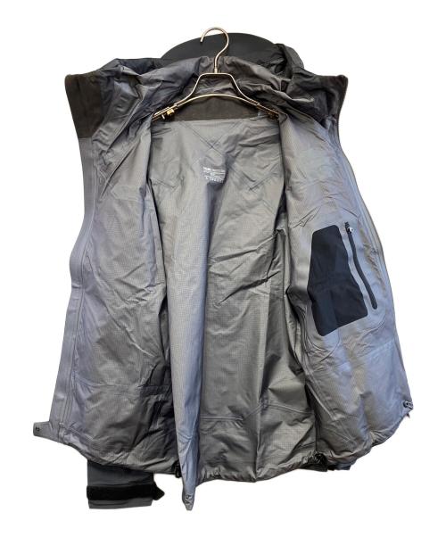 tilak（ティラック）tilak (ティラック) Stinger Pro Jacket グレー サイズ:S 未使用品の古着・服飾アイテム