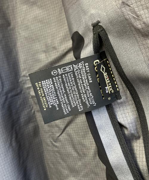tilak（ティラック）tilak (ティラック) Stinger Pro Jacket グレー サイズ:S 未使用品の古着・服飾アイテム