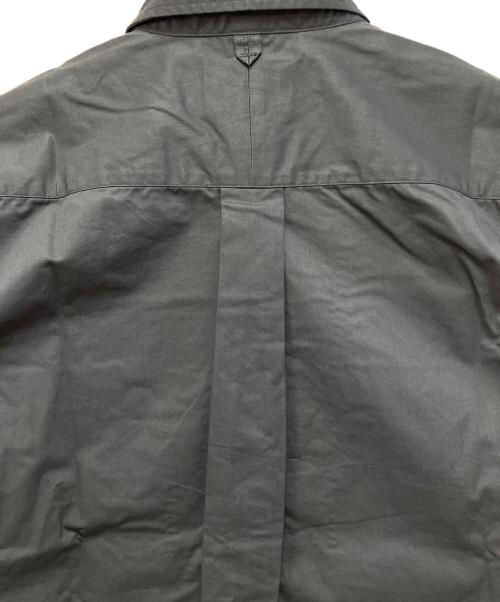THE NORTHFACE PURPLELABEL（ザ・ノースフェイス パープルレーベル）THE NORTHFACE PURPLELABEL (ザ・ノースフェイス パープルレーベル) Double Pocket Field Work Shirt チャコールグレー サイズ:M 未使用品の古着・服飾アイテム