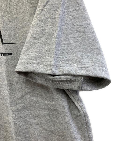その他ブランド（ソノタブランド）その他ブランド (ソノタブランド) DNA Tシャツ　井上尚弥 グレー サイズ:XL 未使用品の古着・服飾アイテム